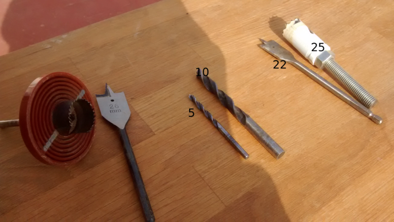 Fitxer:Botons fusta.png